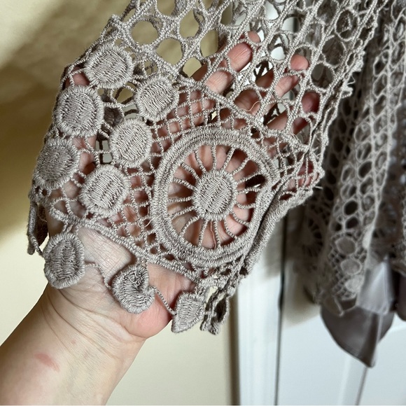 Open Front 3/4 Sleeves Crochet Sweater, & coordinating Tank Top. Taupe. - Picture 6 of 15